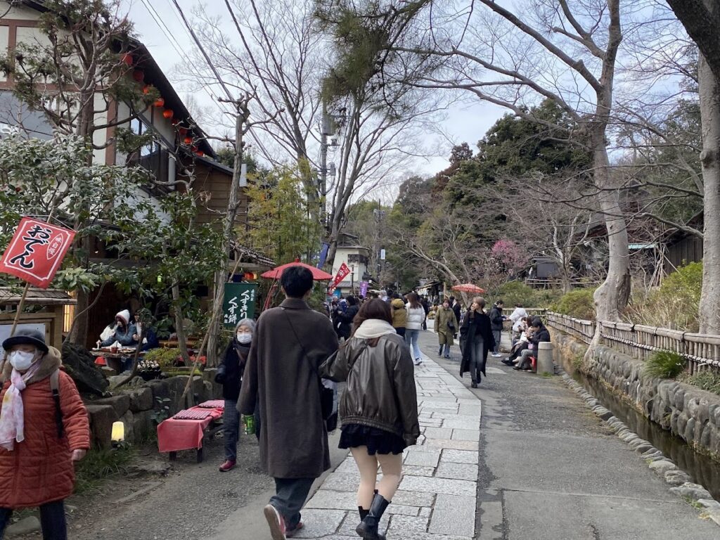 深大寺の参道風景
